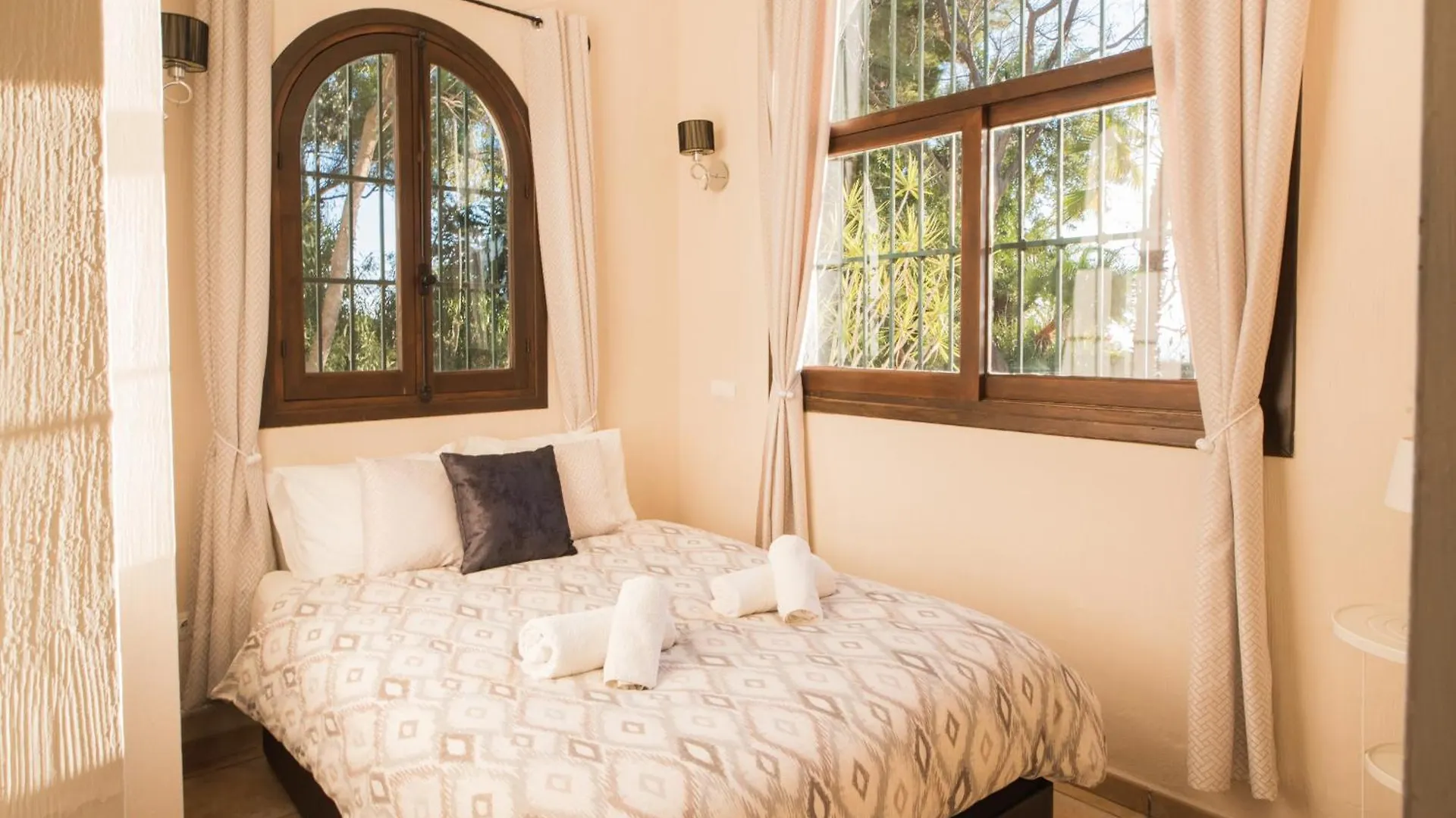 Luxury Villa El Toril - Mijas With Heated Pool & Scenic Views 0*,