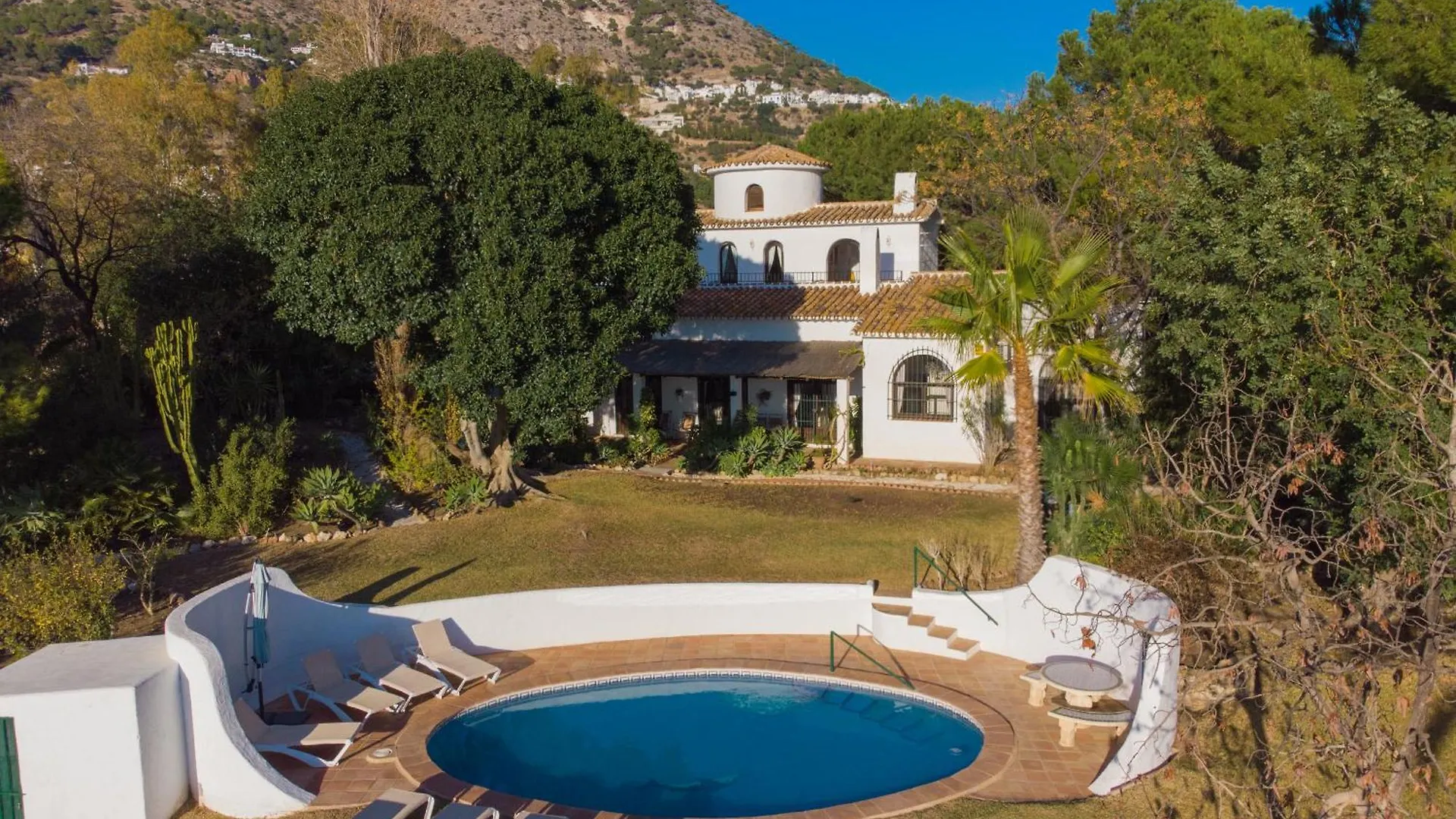 Luxury Villa El Toril - Mijas With Heated Pool & Scenic Views